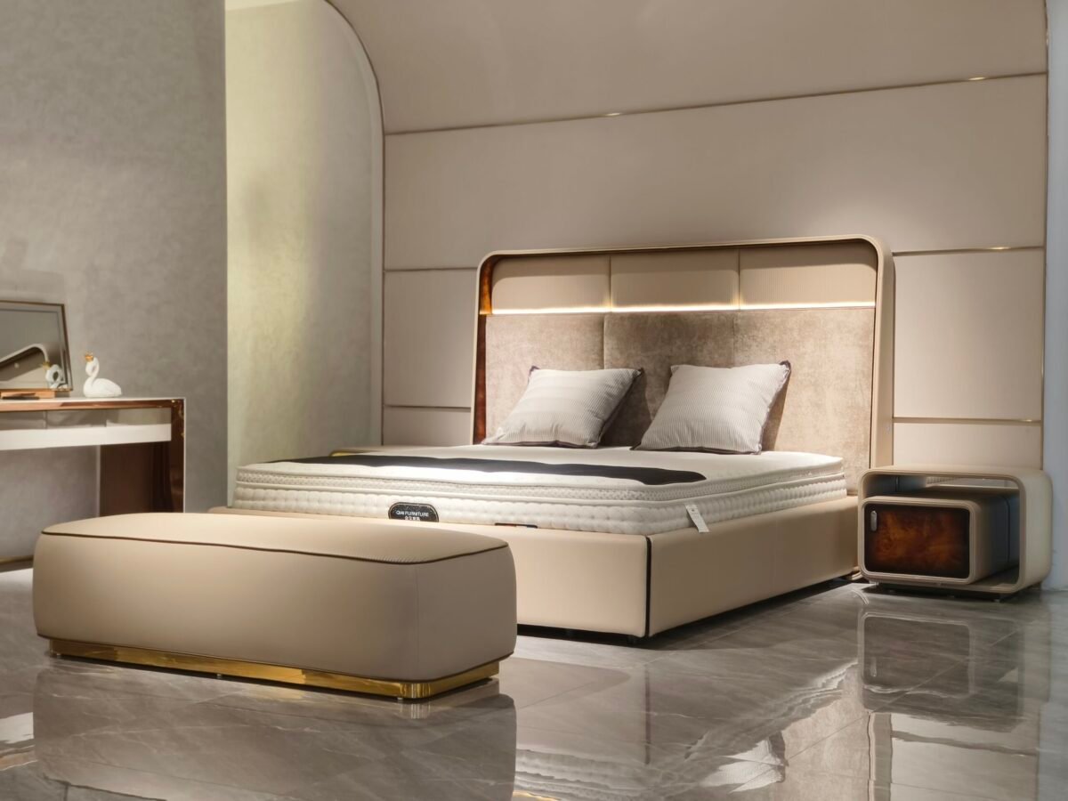 Beige leather upholstered bench showing multiple product views and dimensions 1580x660x430mm