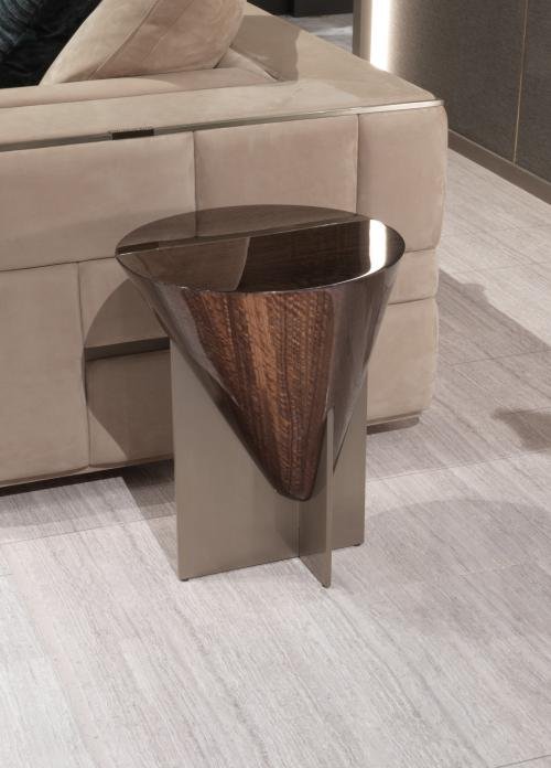 Luxury wooden side table natural grain bronze hardware 43x39x53 cm matte finish base construction profile detail