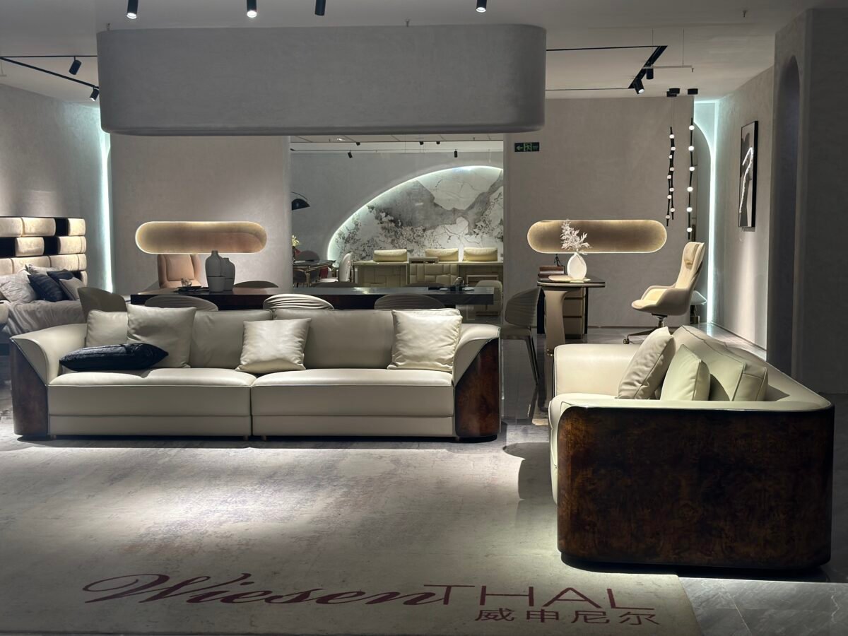 Multi-unit genuine leather sofa collection configurations from 134cm to 302cm with wooden leg