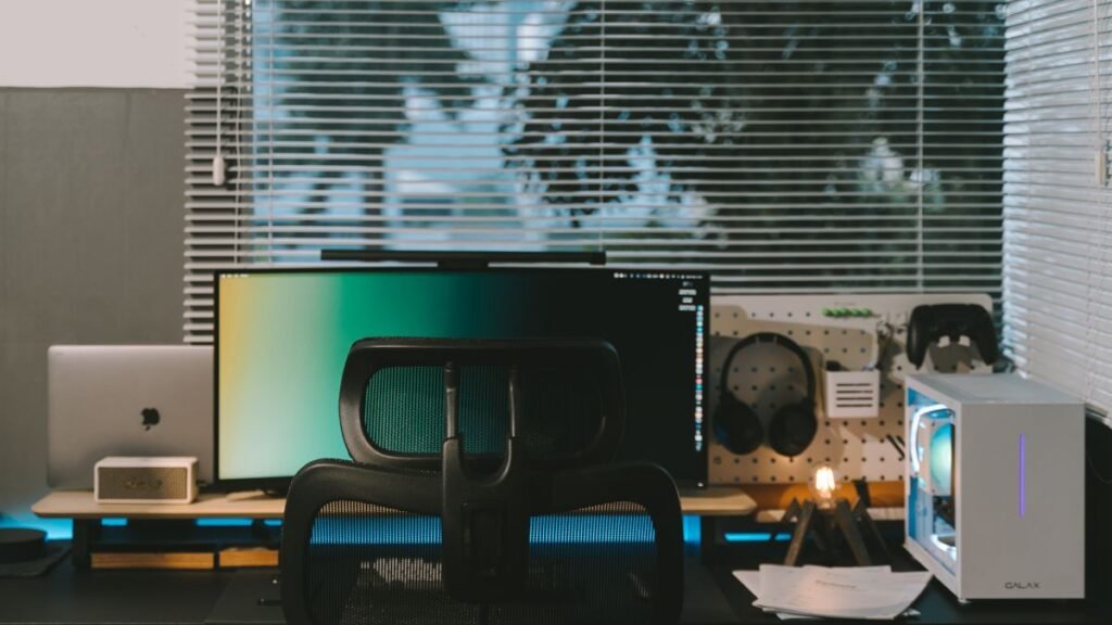 Luxury Office Desk Chair: What to Look for Before You Buy 6 Luxury office desk chair price tiers explained for Canadian buyers