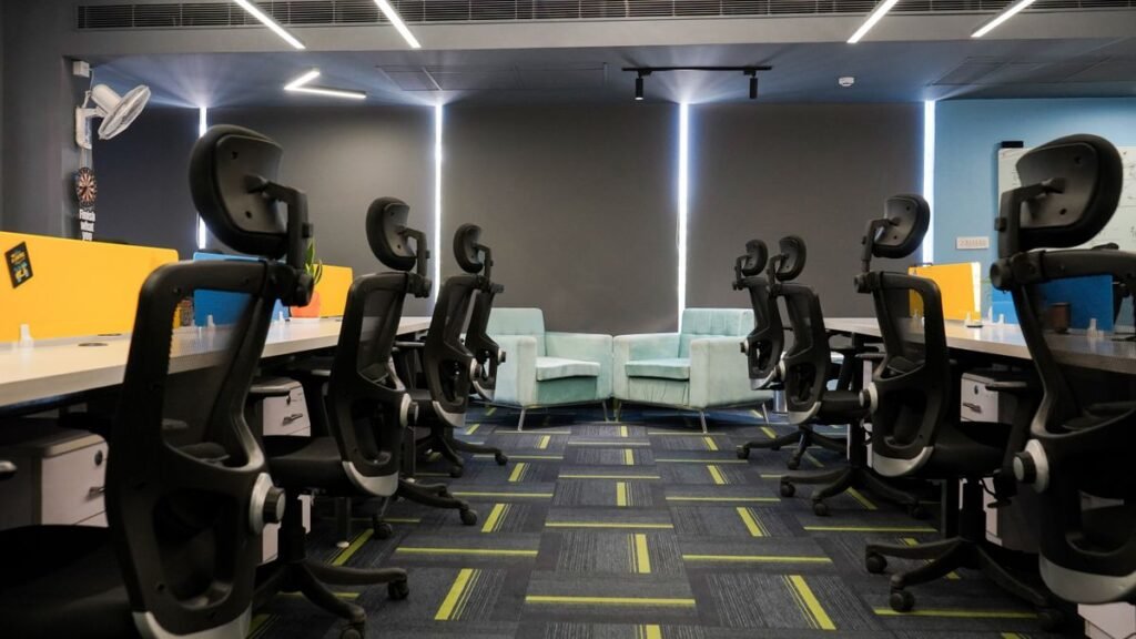 Luxury Office Desk Chair: What to Look for Before You Buy 7 Top luxury executive chair models available in Canada