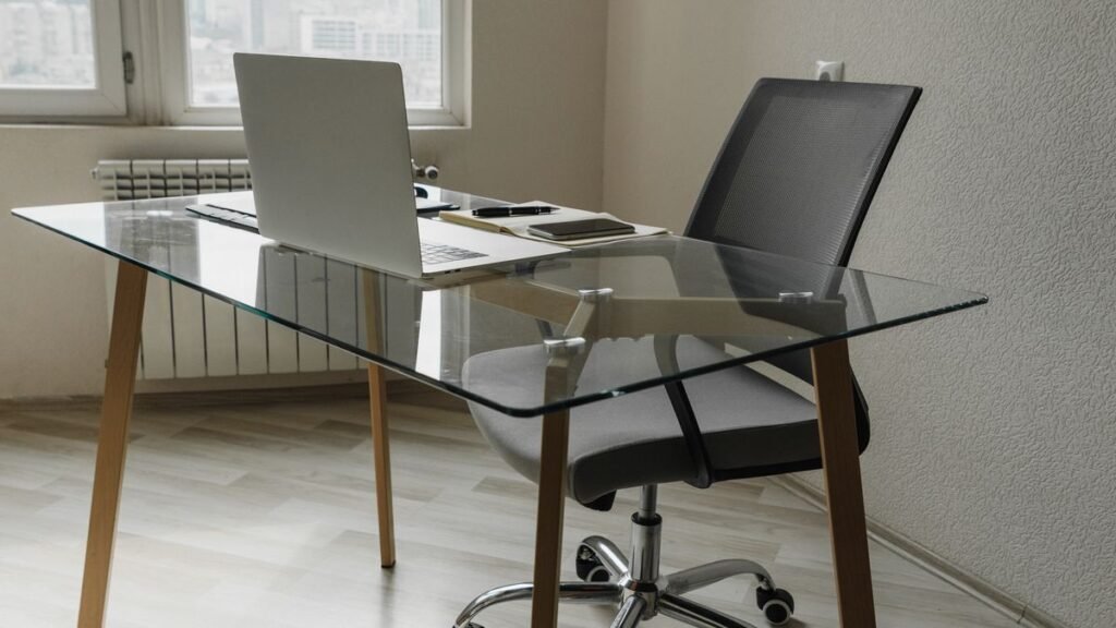 Luxury Office Desk Chair: What to Look for Before You Buy 1 What "luxury" actually means in office seating (and what it doesn't)