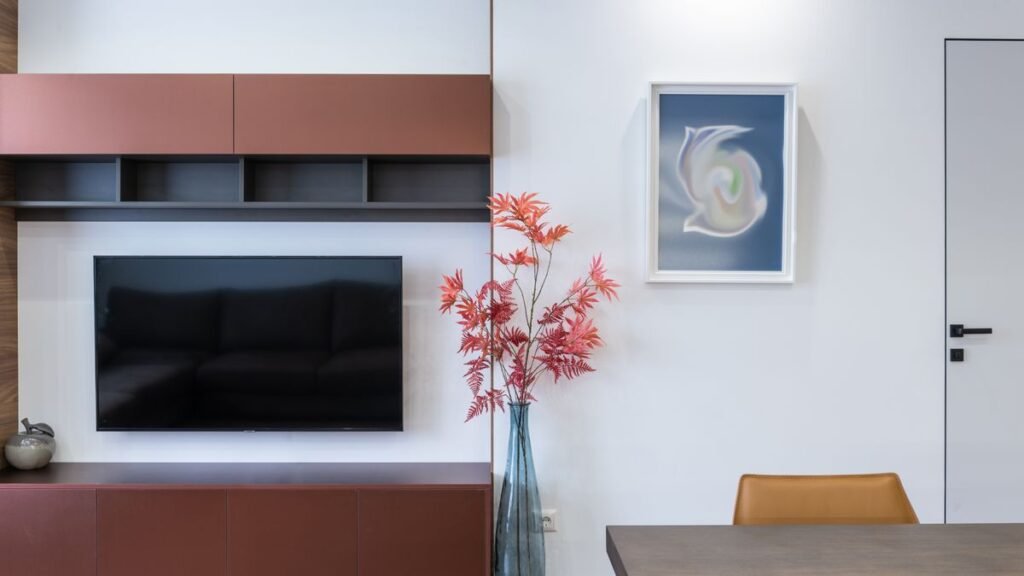What Is the Best TV Cabinet for a Modern Living Room? 4 Material finishes: durability, maintenance, and real cost