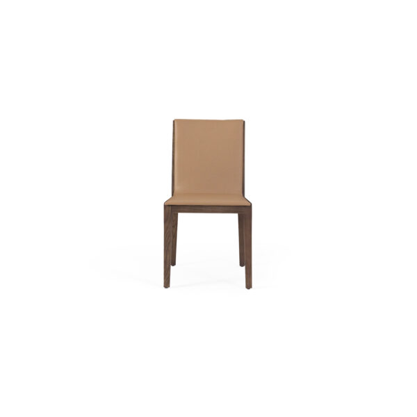 Dining chair in cowhide leather, scene view one