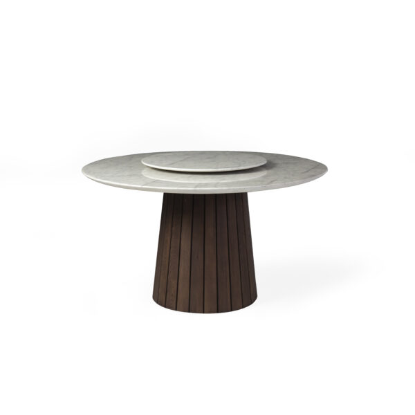 Z938 Dining Table Scene View Round dining table, scene view