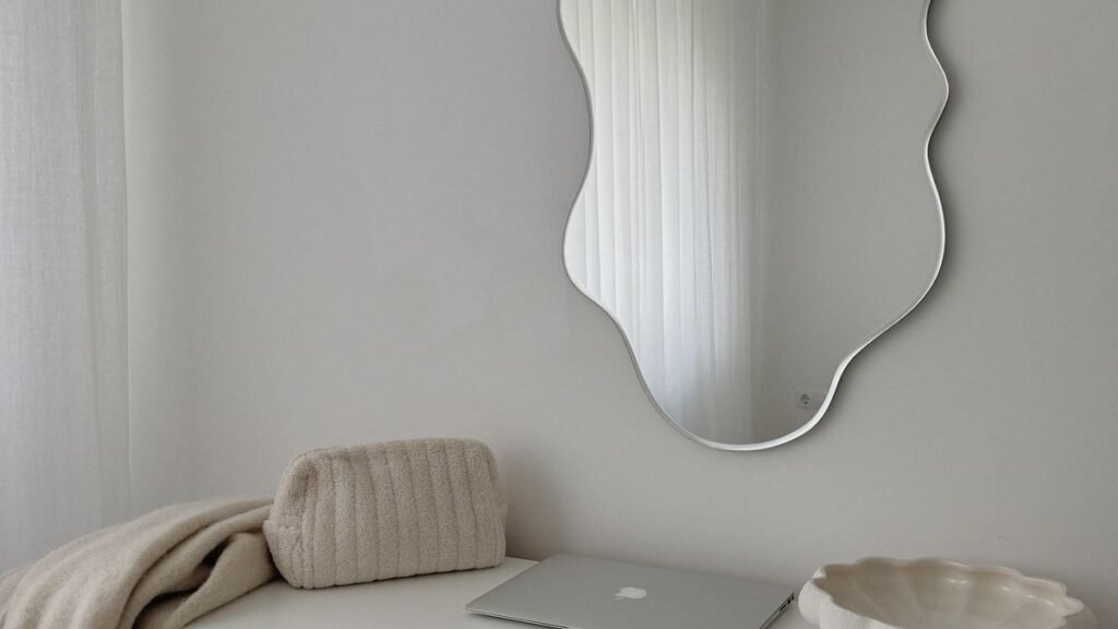 7 Best Dressing Table with Full Length Mirror Styles for Luxury Rooms 7 Storage layout and practical room setup considerations